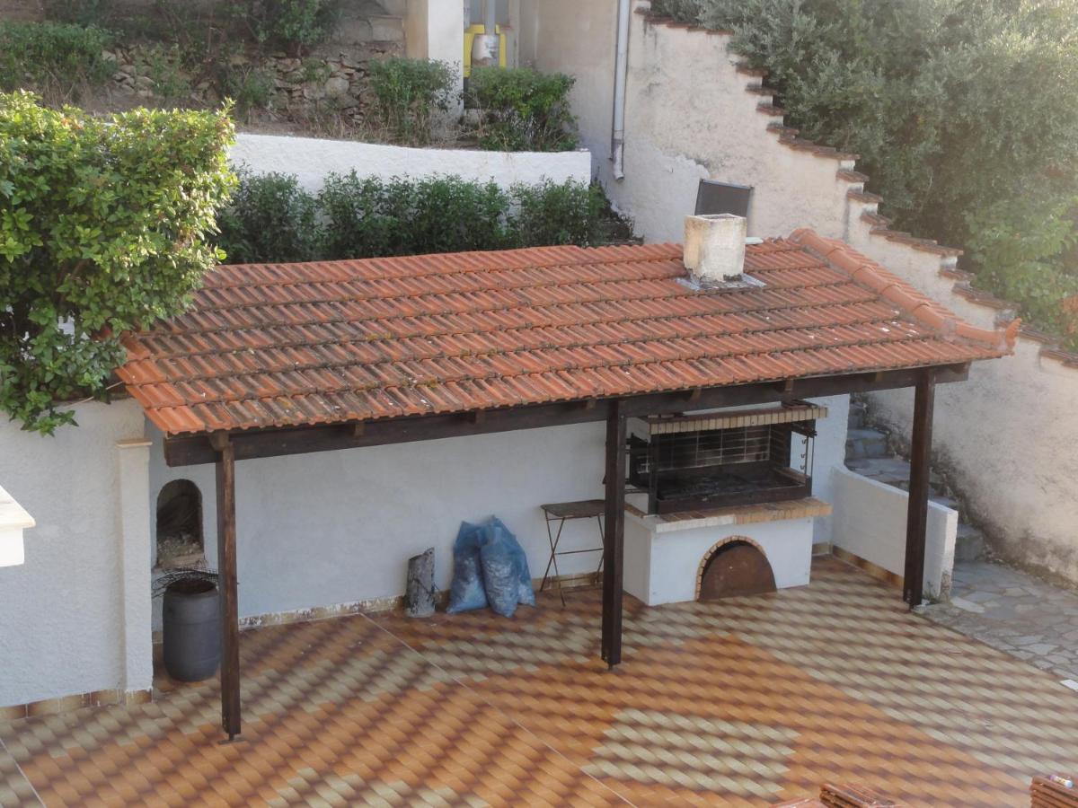Traditional House with seaview - Housity