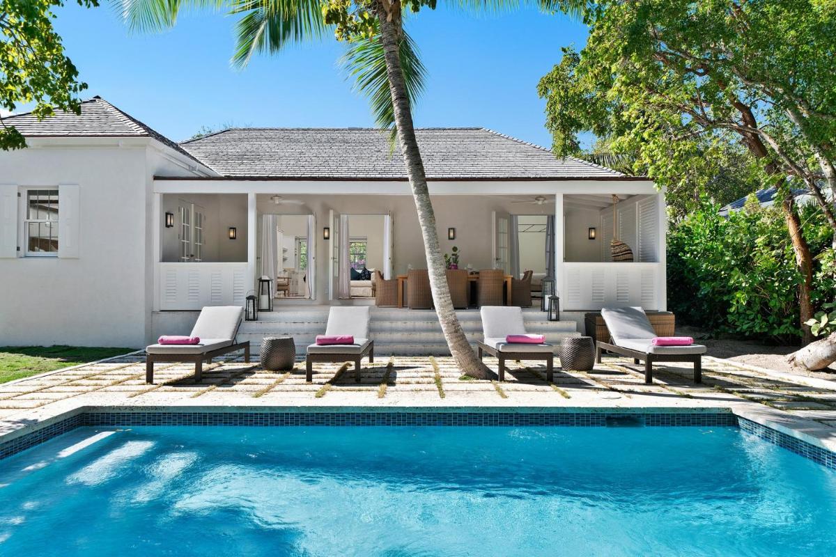 Pink Sands Resort - Housity