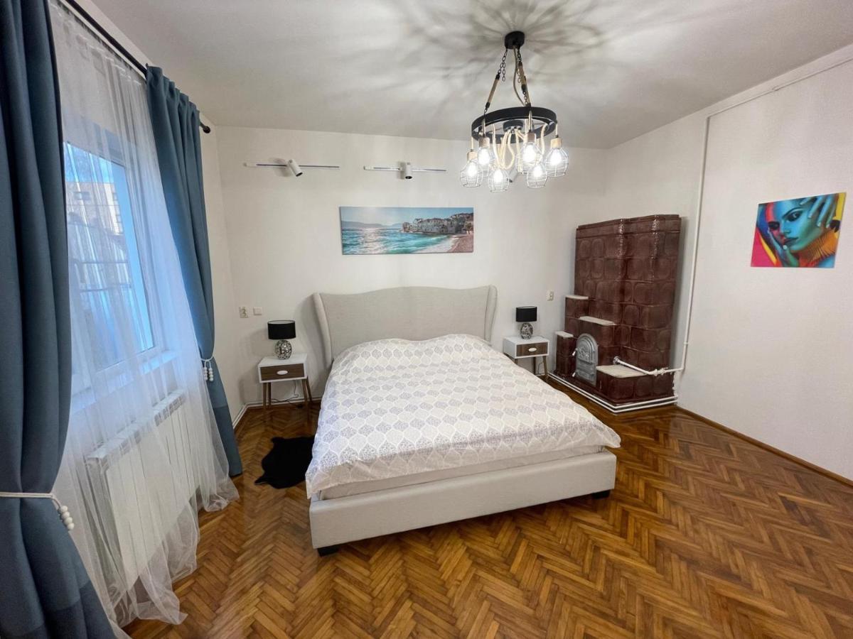 Premier rooms - Housity