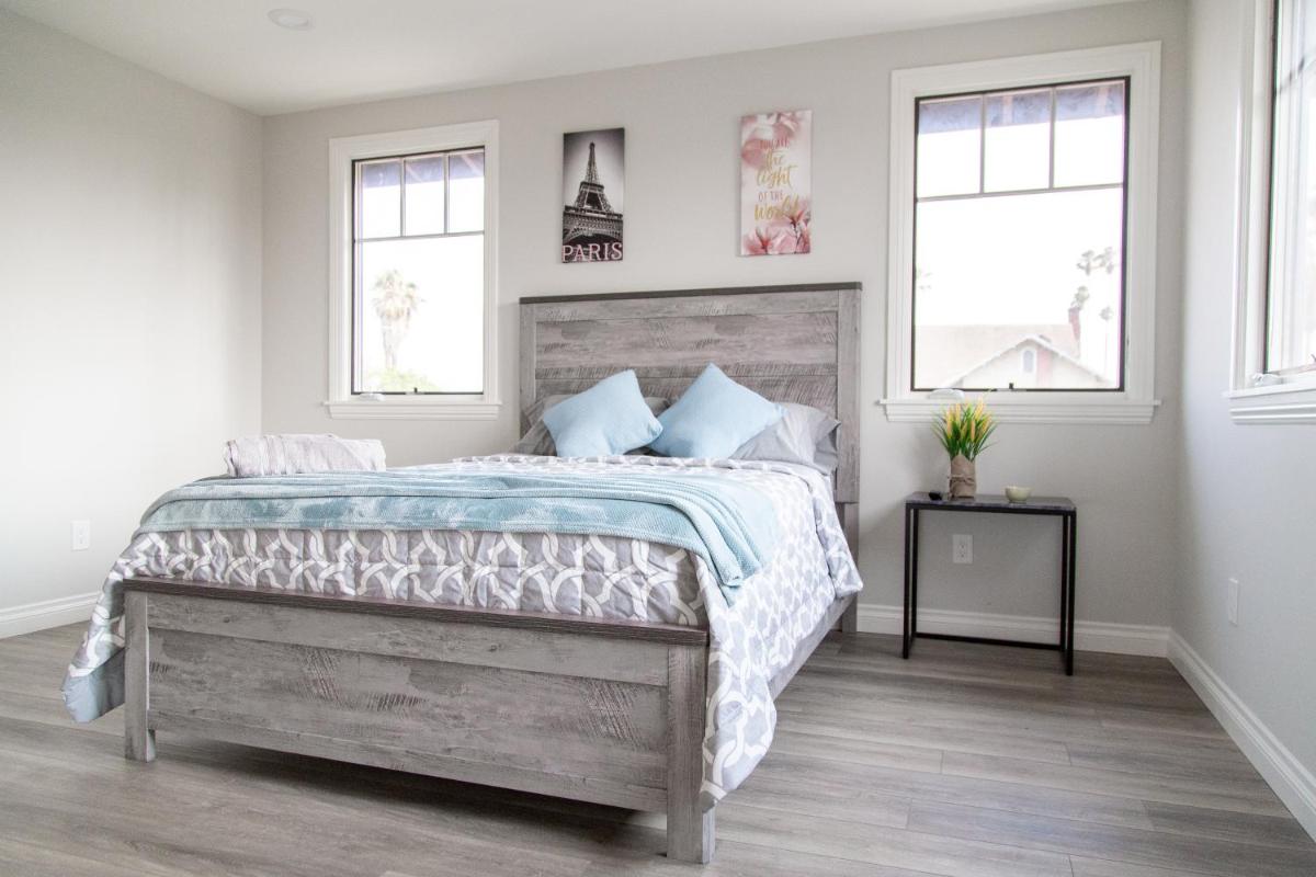 HISTORIC 2 Story Near DTLA/USC/LAFC/STAPLES CENTER - Housity