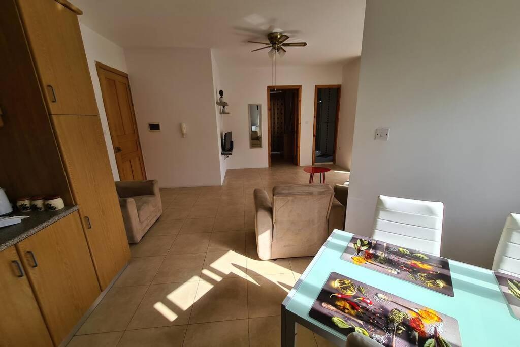 Bugibba Corner Apartment stone away from the sea - Housity