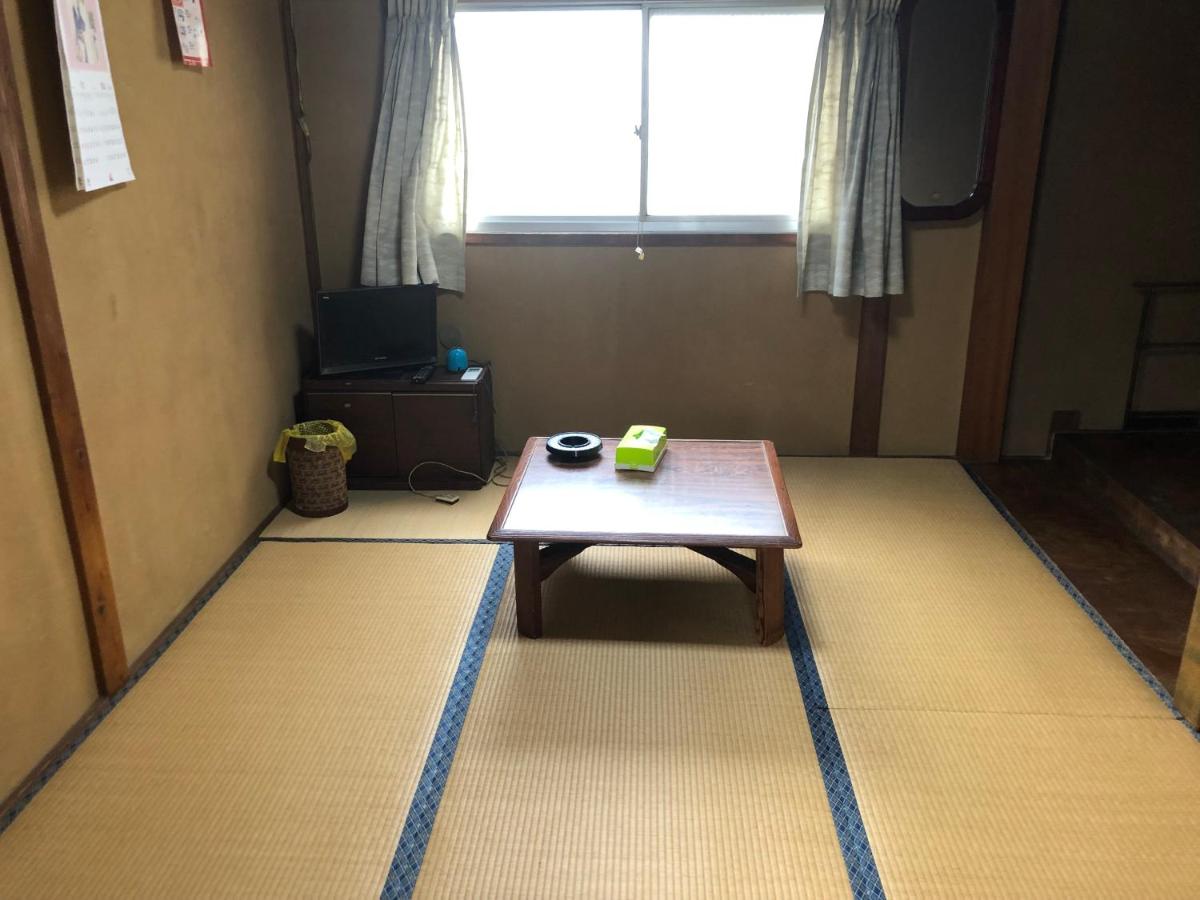 竜ケ崎駅そばの森田屋旅館 - Housity
