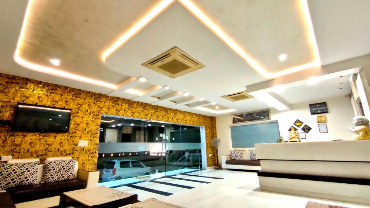 Hotel Karan Vilas - Housity