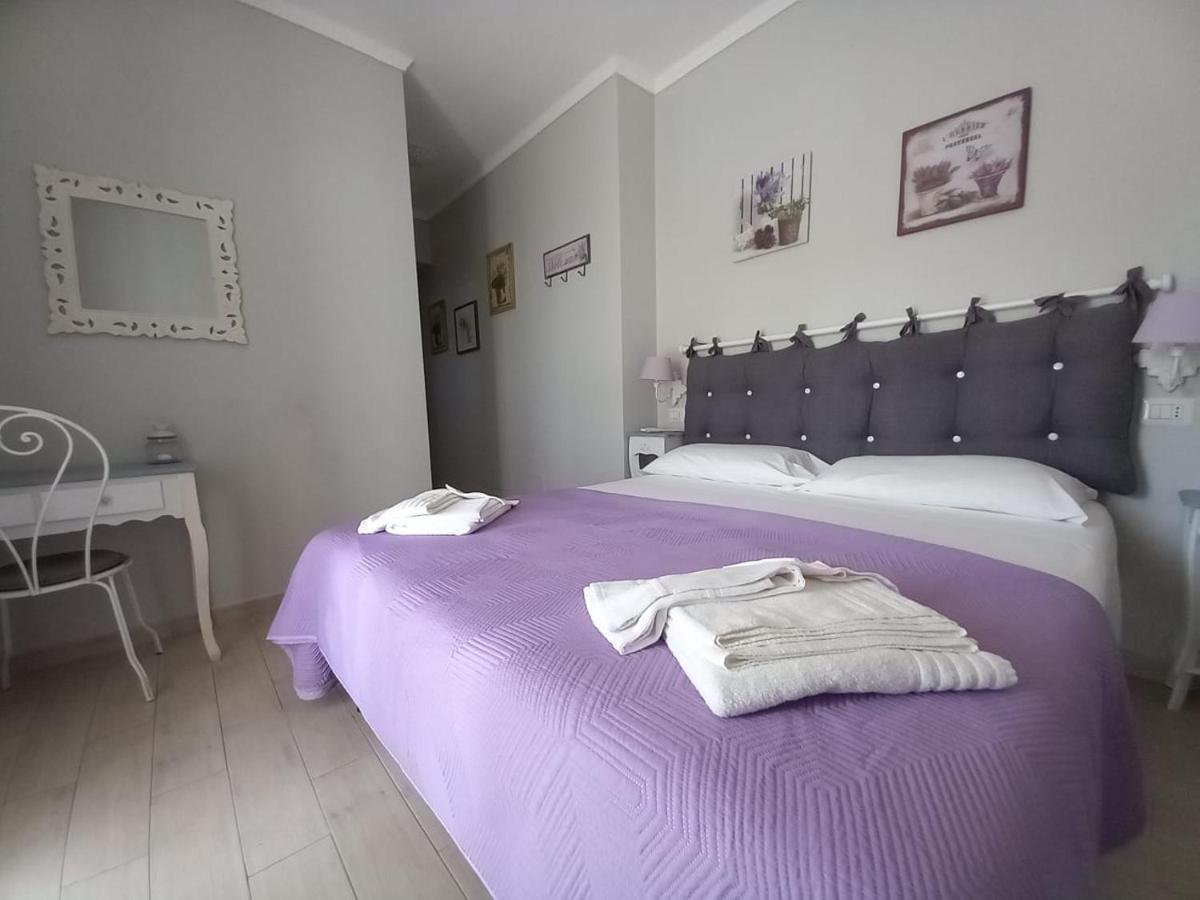 Il Grifo - Housity
