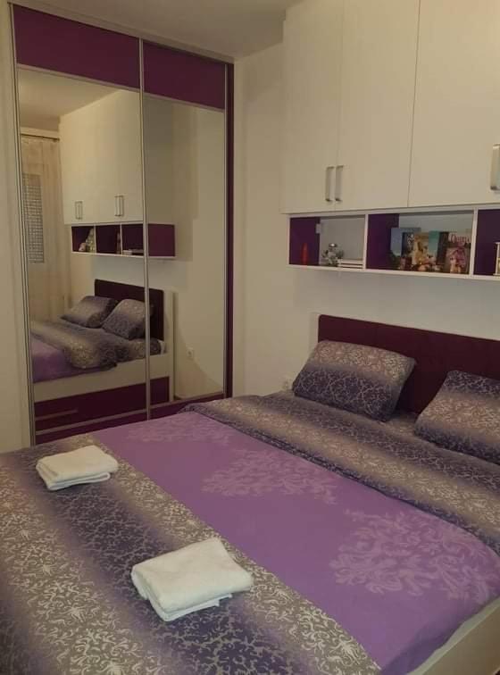 Stan na dan, Doboj - Housity