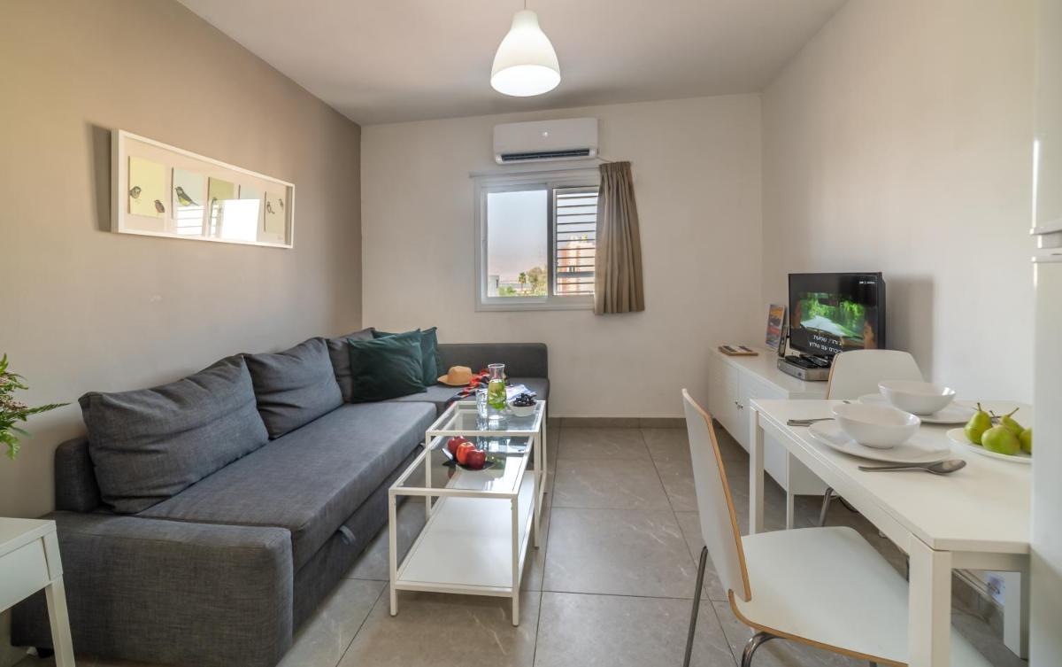 One Bedroom Apartment by Stay Eilat - Eilot Street - Housity
