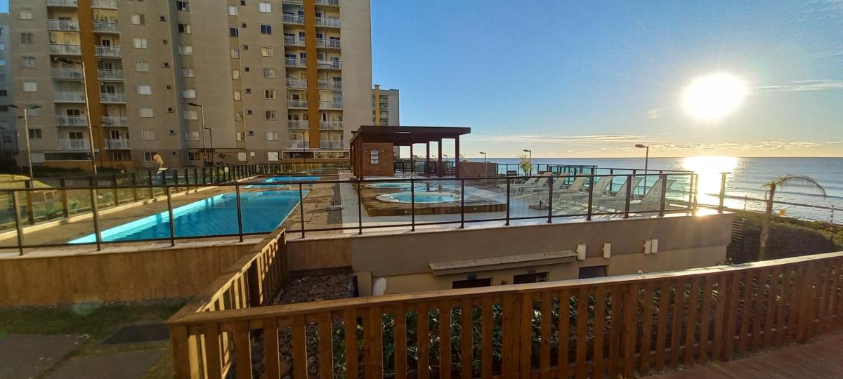 Suitetrails - Apartamento CONFORT CLUB FRENTE MAR completo.