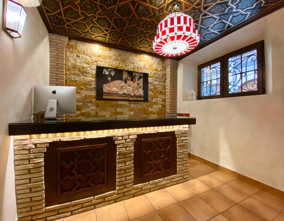 Hostal Rodri - Housity