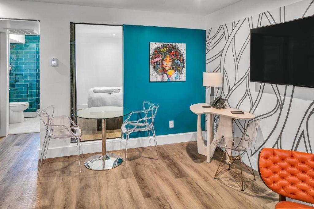 The Saint Hotel - Housity