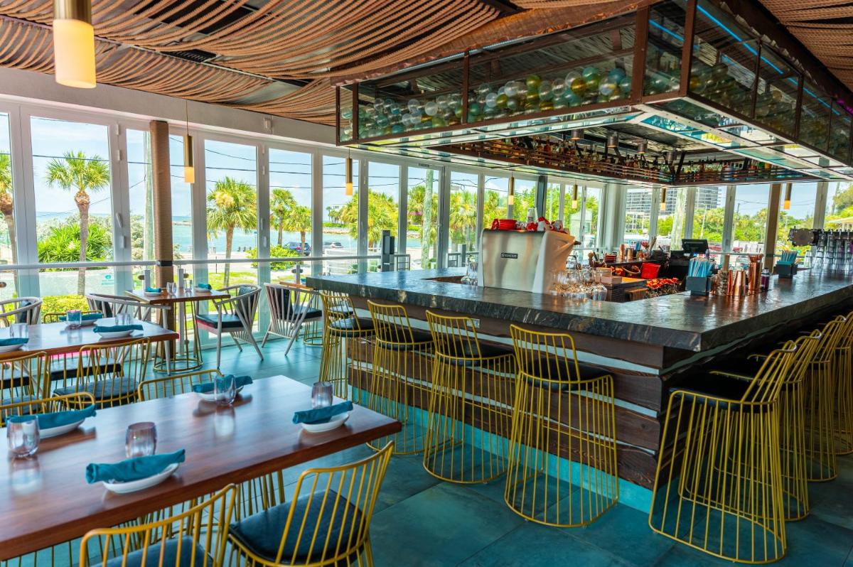 The Saint Hotel - Housity