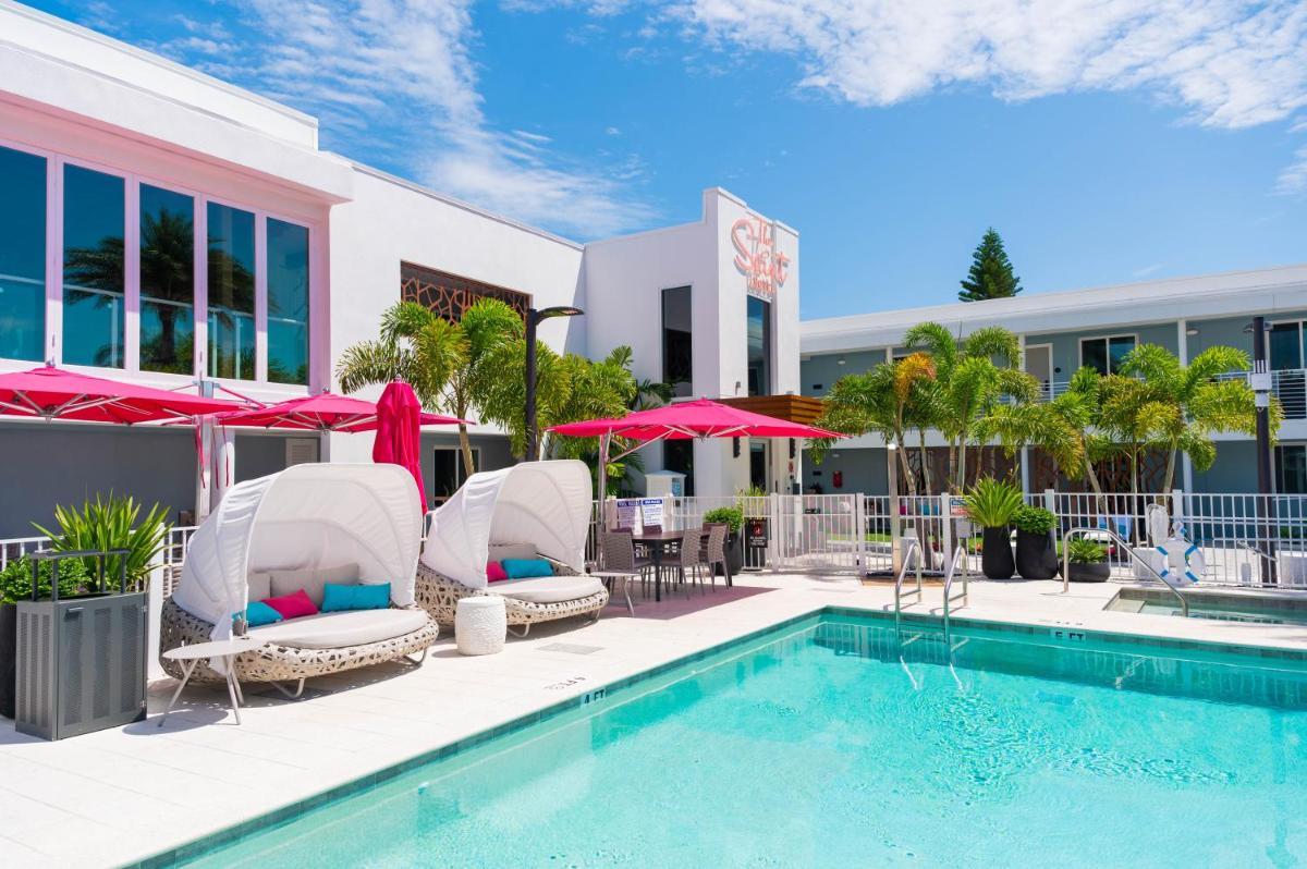 The Saint Hotel - Housity