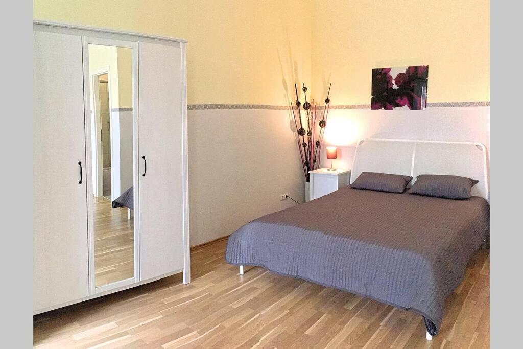 Comfortable studio for visiting Messe - Housity