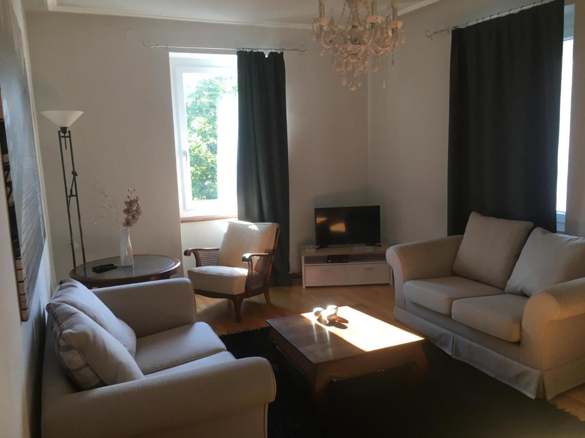 WALDSHUT SUITE IN ZENTRUM - Hizvo