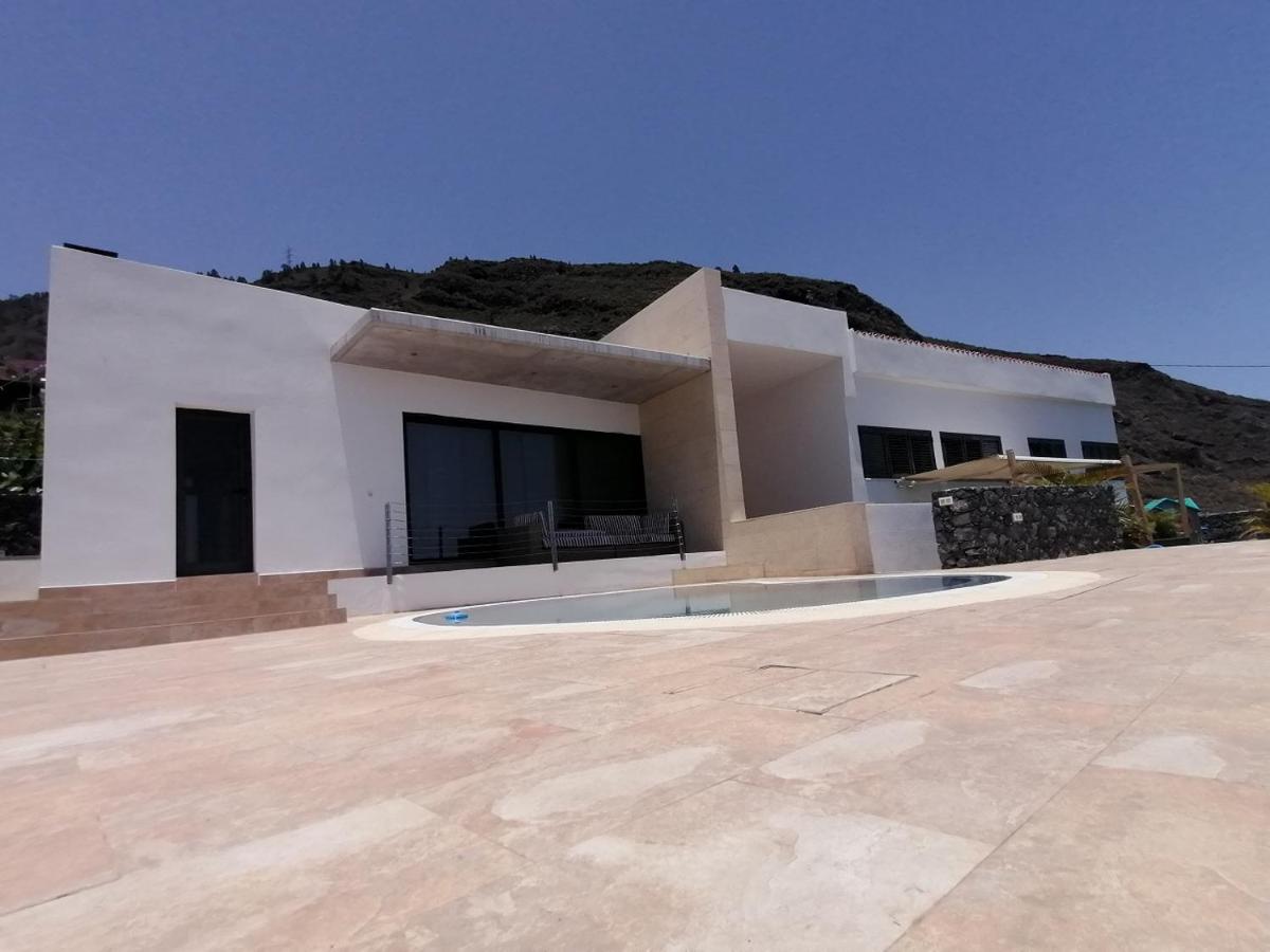 VILLA “LA FLORIDA” - WONDERFUL VIEWS - POOL – WIFI - Housity