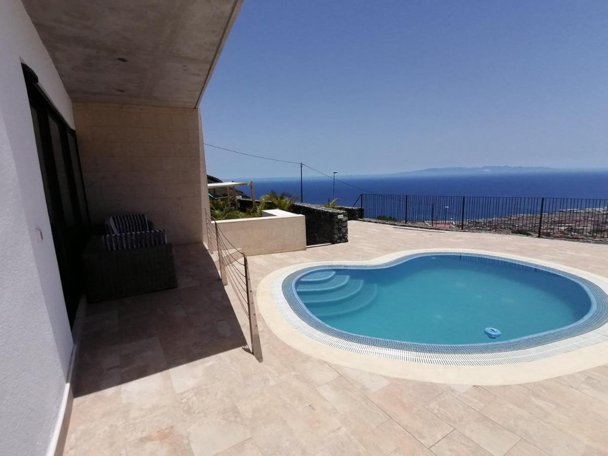 VILLA “LA FLORIDA” - WONDERFUL VIEWS - POOL – WIFI - Housity
