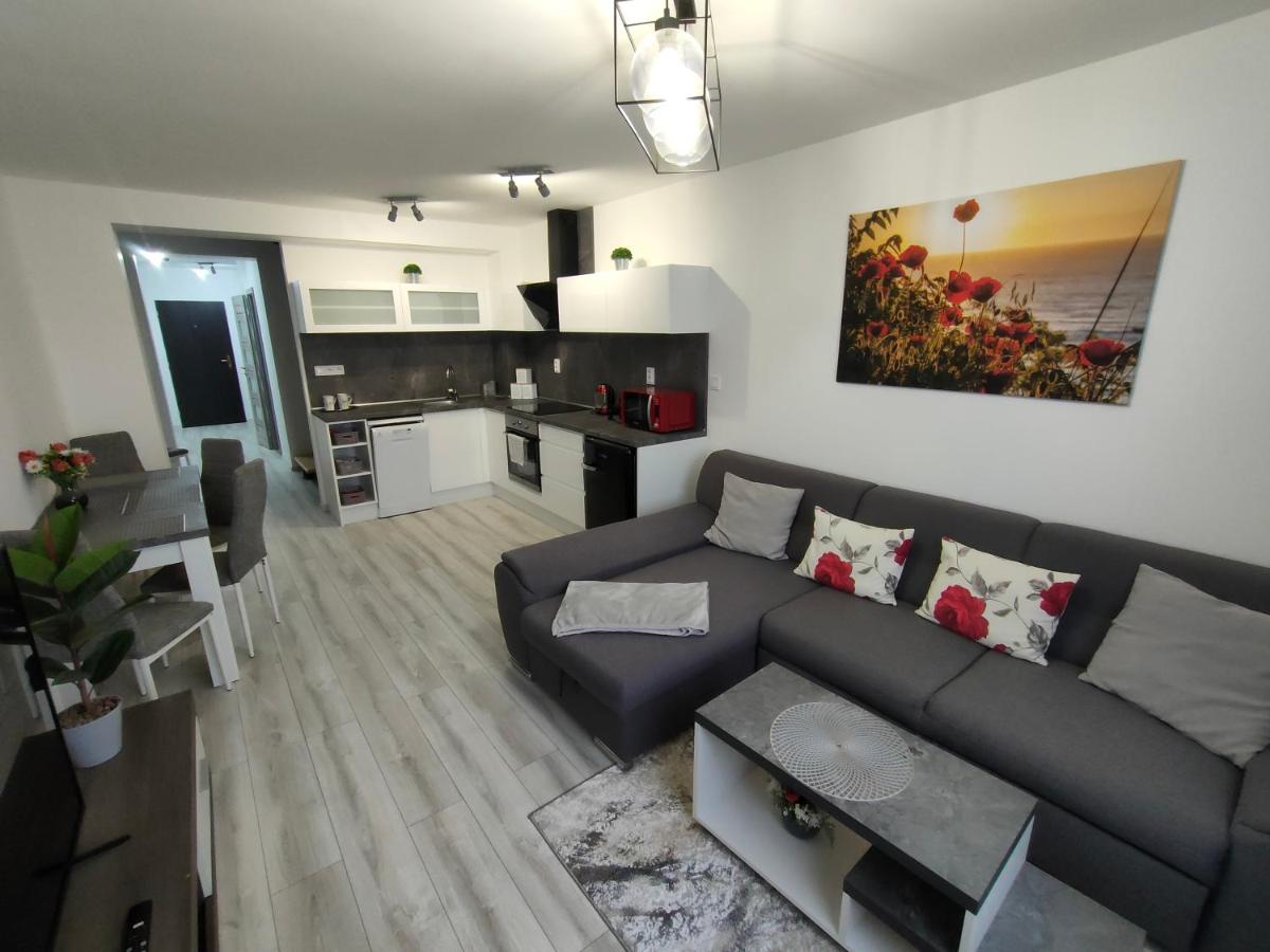 Apartmány Smaragd a Rubín - Housity