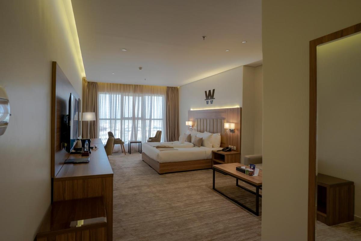 W Suites Hotel - Housity