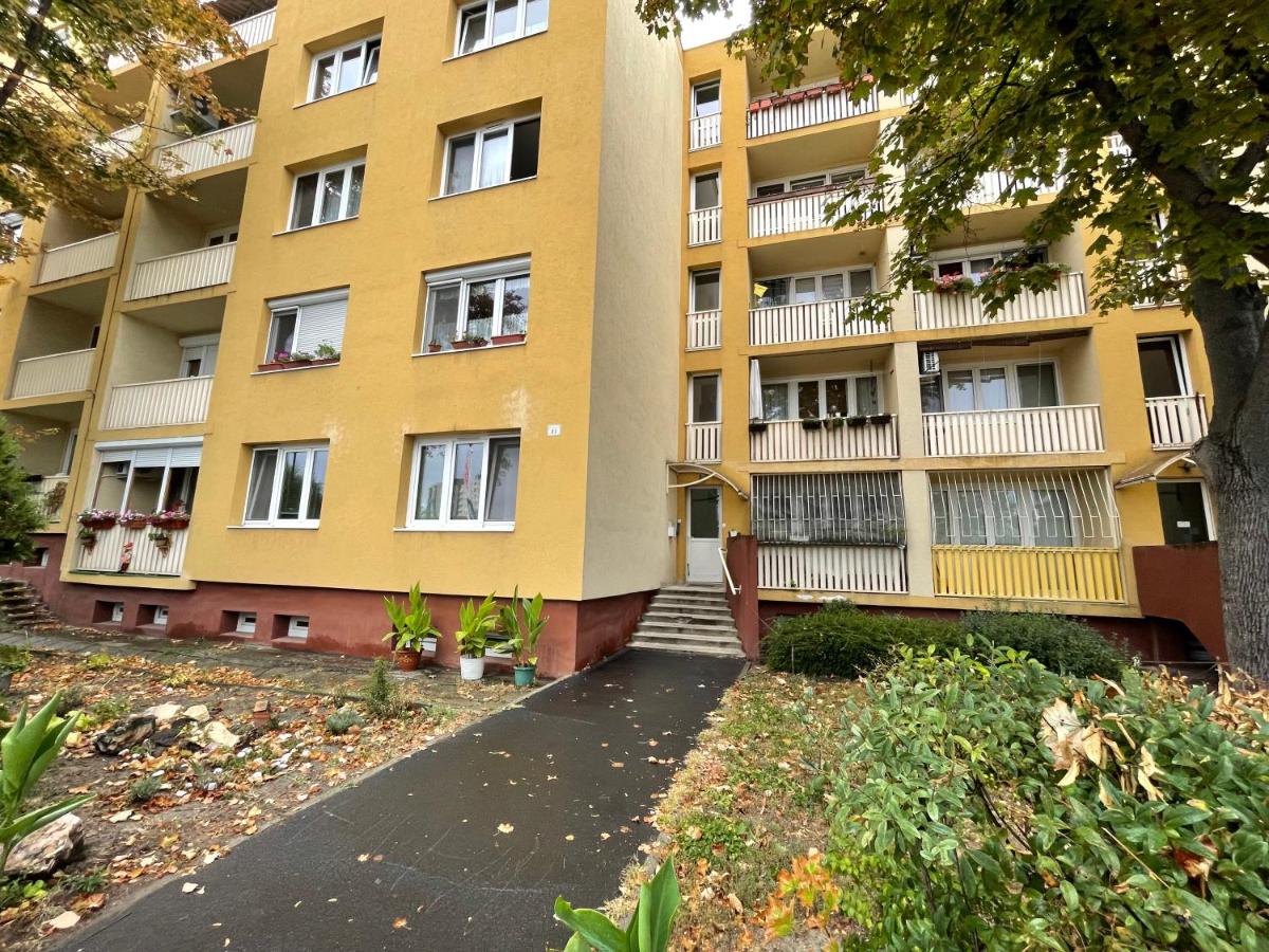 Anna Lakás Százhalombatta - Housity