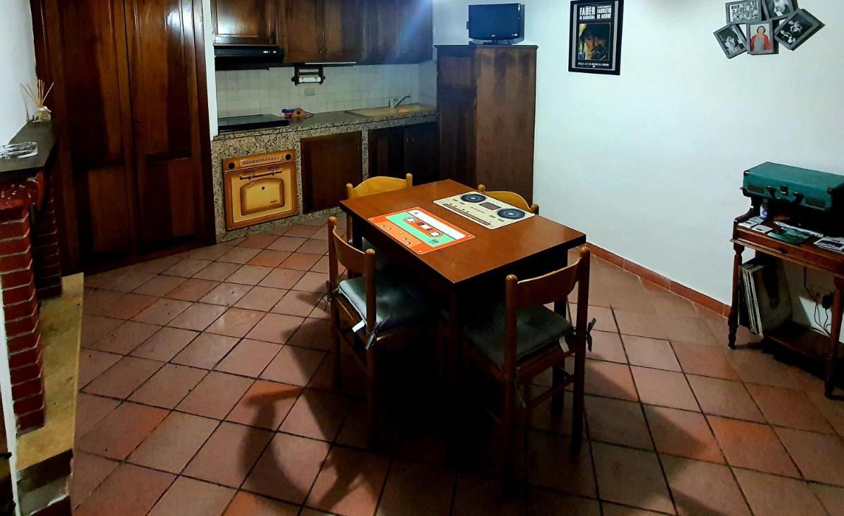 La Casina dei Cantautori - Housity