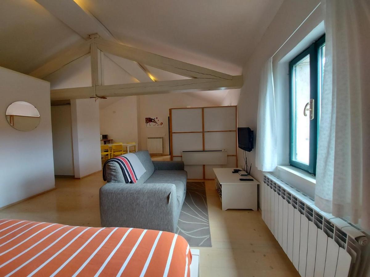 Apartmaji Hedera - Housity