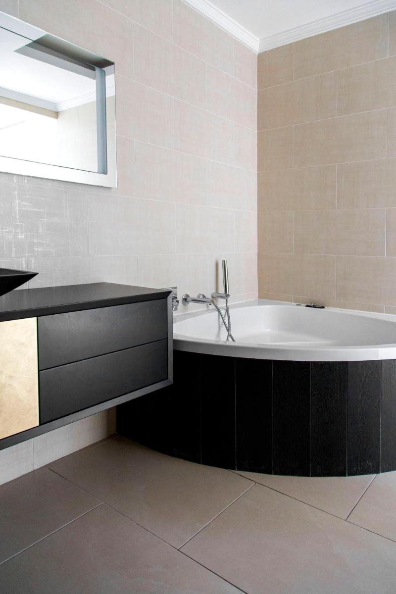 Suitetrails - Luxurious apartment close to Puente Romano with sea views in Marbella