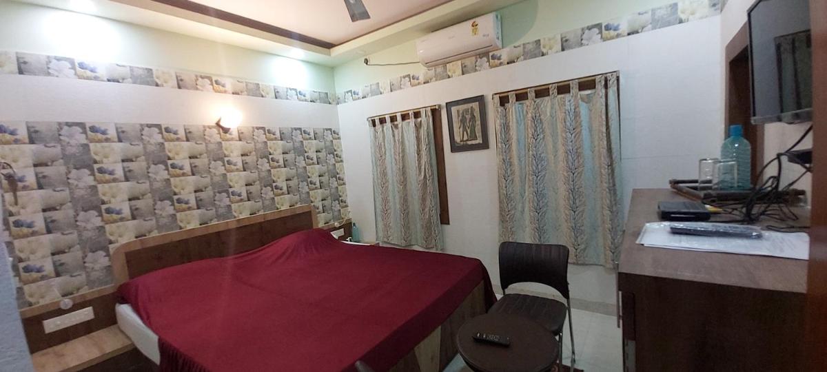 Madhusmruti - Housity