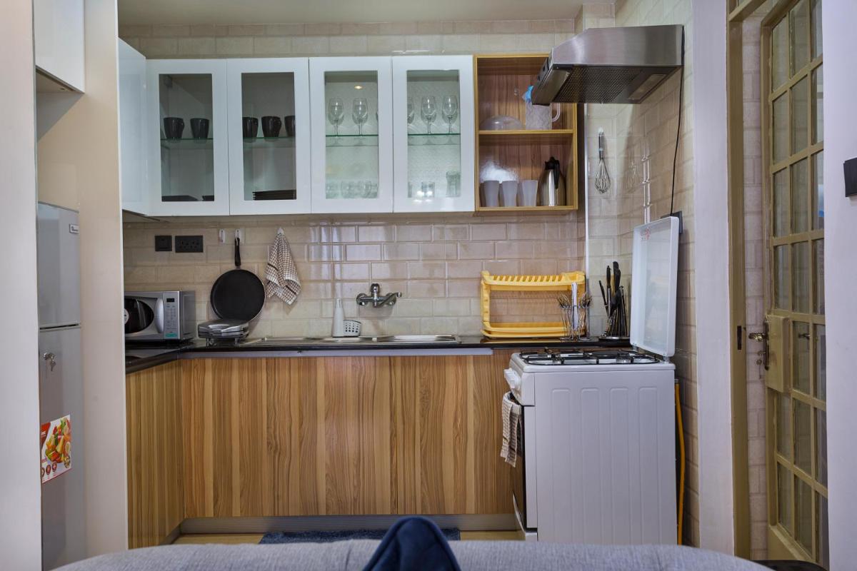Suitetrails - Tranquil Residence by Edmor Suites