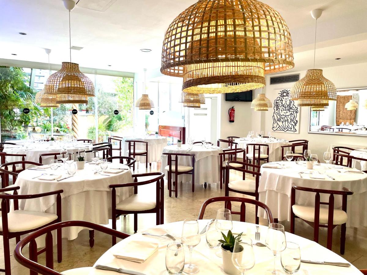 Hotel Calasanz - Housity