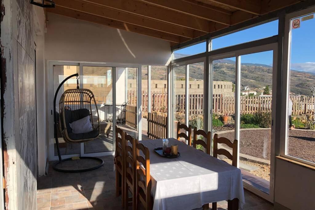 Amplia casa unifamiliar en zona rural con internet - Housity