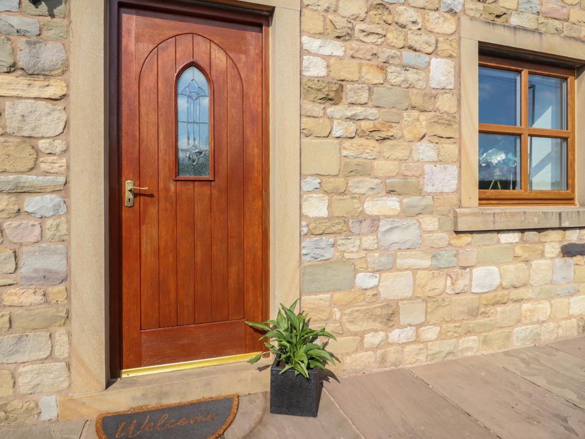 Smithy Cottage - Housity