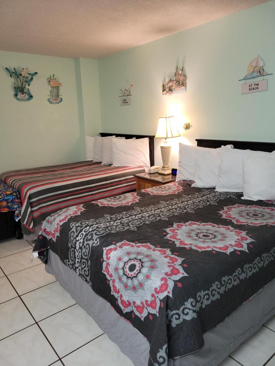 Getaway That's Fit for a Queen - Housity