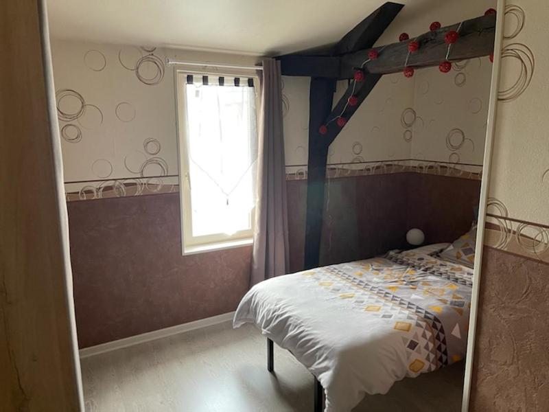 Chambre simple avec WiFi châtellerault - Housity
