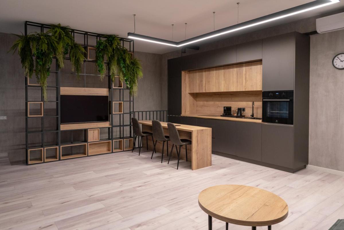 NOMAD APARTMENTS - Housity