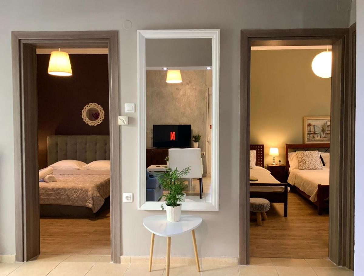 Oasis Luxury detached House in Thessaloniki with Hydromassage - Housity