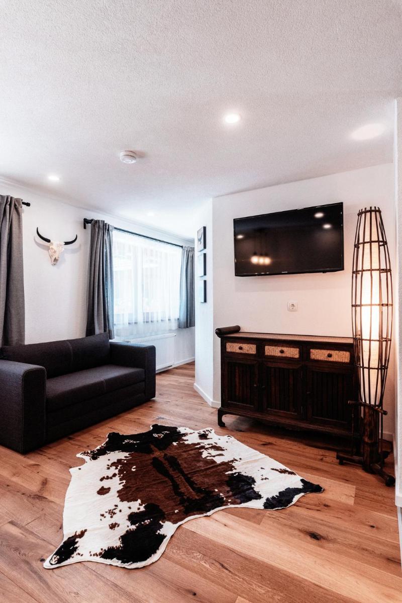 Southern Stables Ranch - Housity