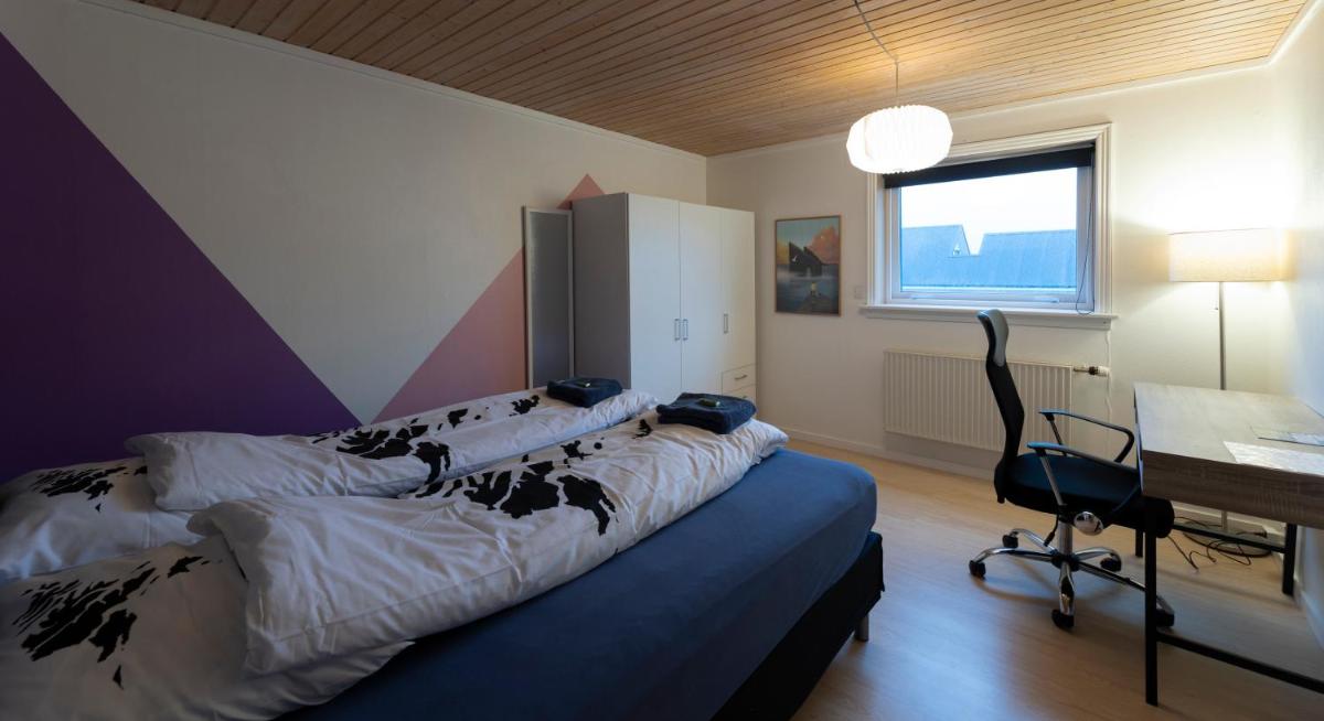 Suitetrails - Pouls Airport Guesthouse - PHD Car Rent