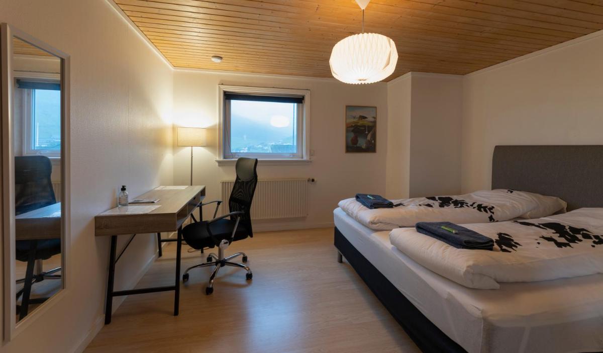 Suitetrails - Pouls Airport Guesthouse - PHD Car Rent