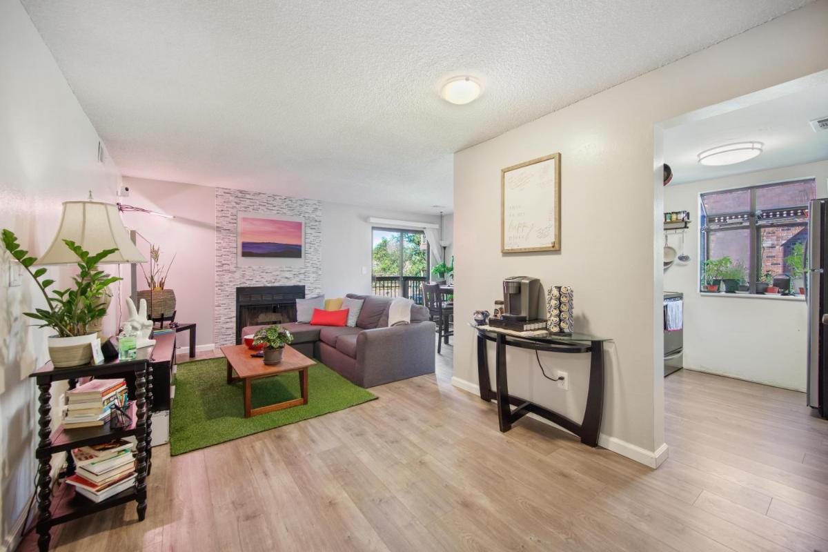 Urban Oasis Near Cherry Creek State Park - Housity