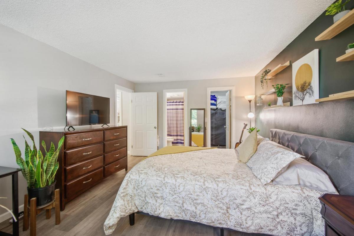 Urban Oasis Near Cherry Creek State Park - Housity