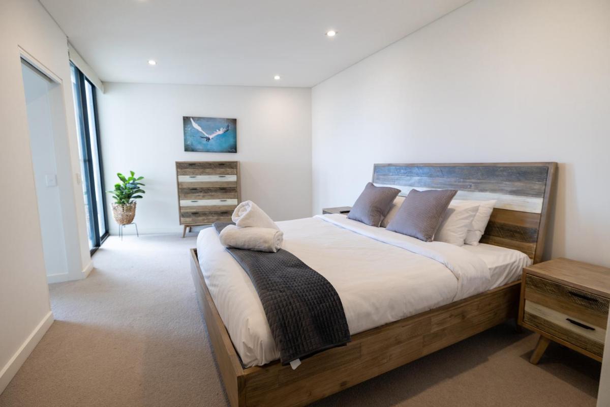 Suitetrails - Enjoy Penthouse Living in the CBD! Sleeps 8!