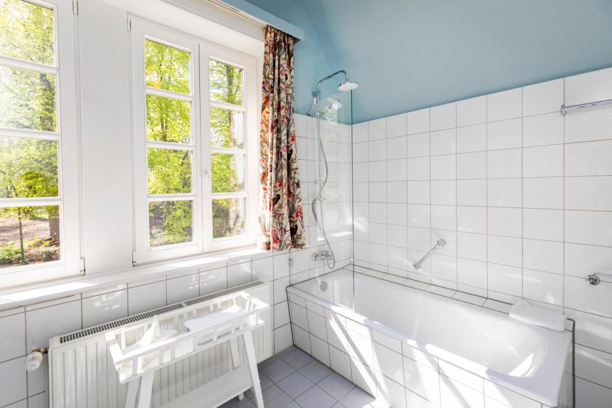 Hotel Waldesruh Am See - Housity