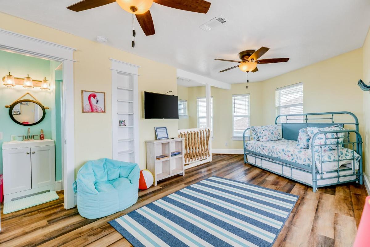 The Quirky Whale - Housity