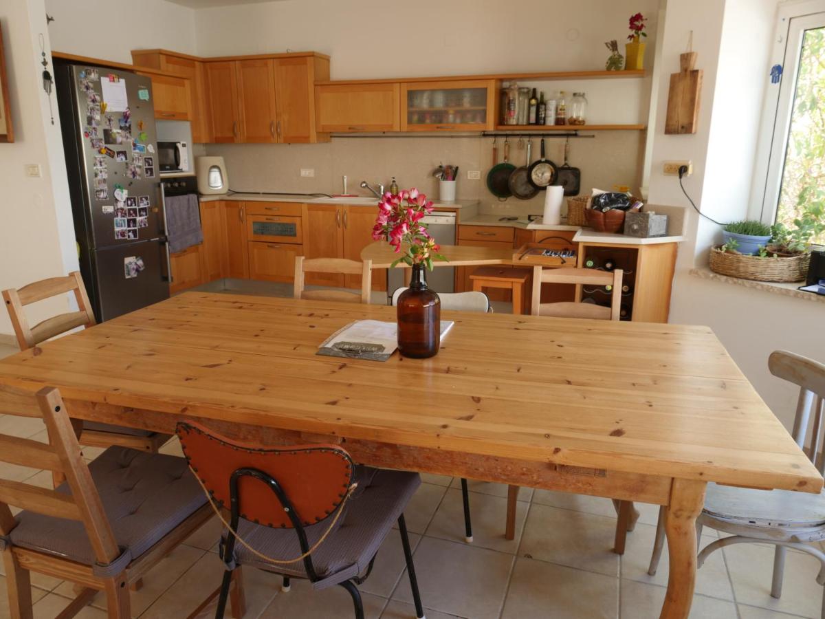 Oren's place - perfect for families & friend's - Housity
