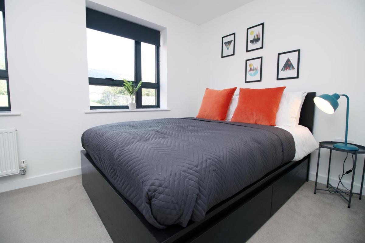 City Stay - Easy Access & parking - Housity