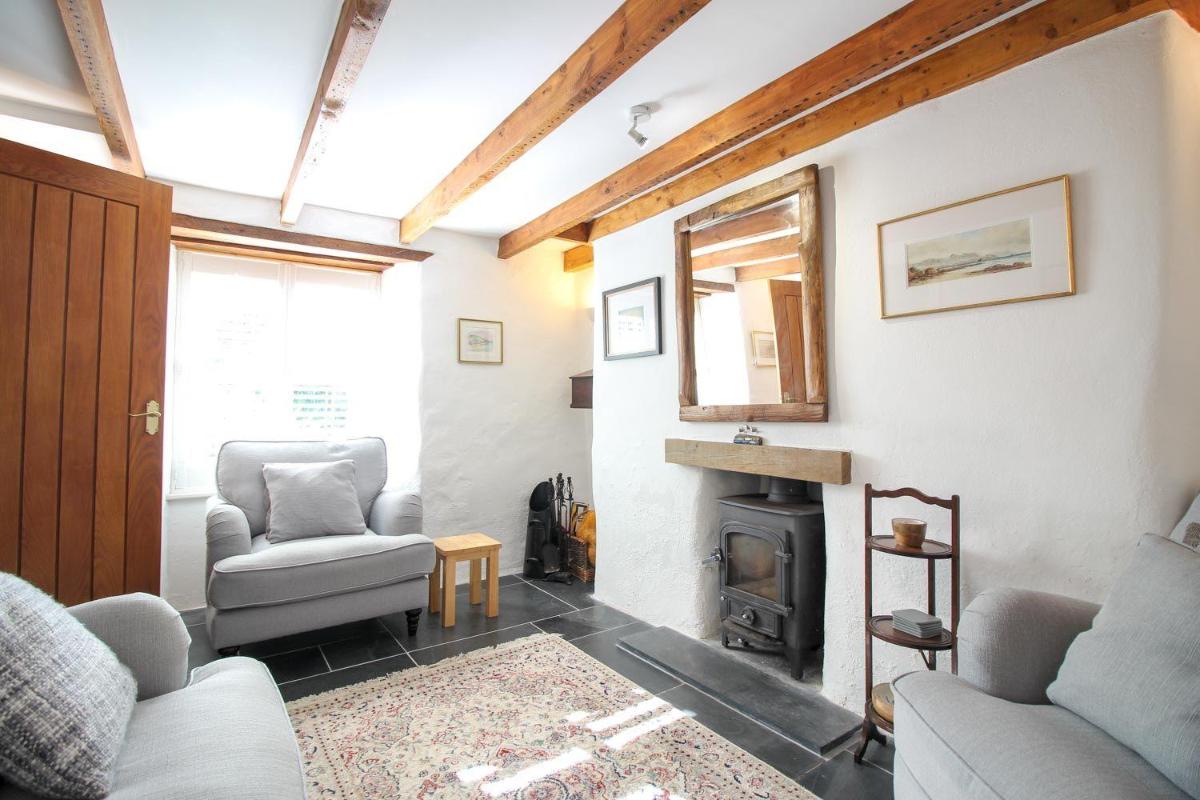 Laburnum Cottage - Housity