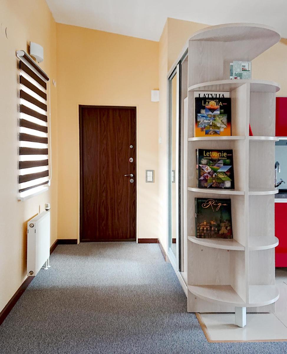 Riga City Center Quiet Apartment with Free Private Parking - Housity
