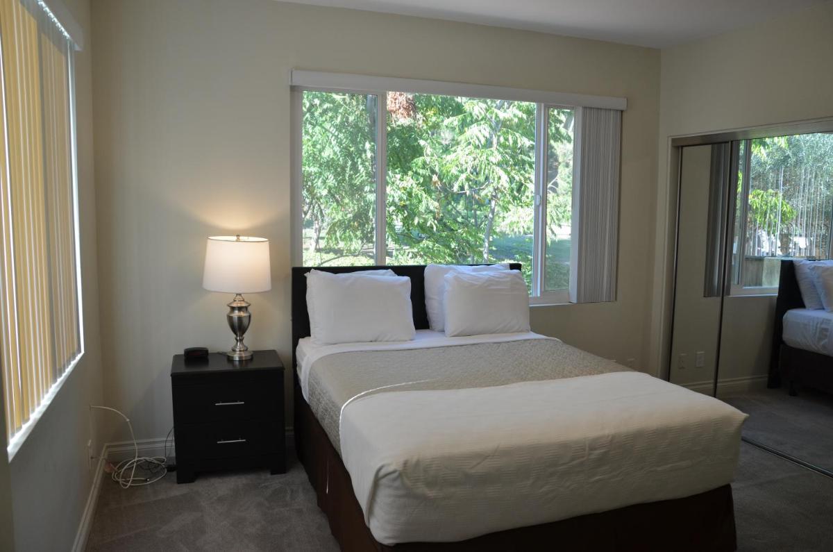Runyon Canyon Park 30 Day Stays - Housity