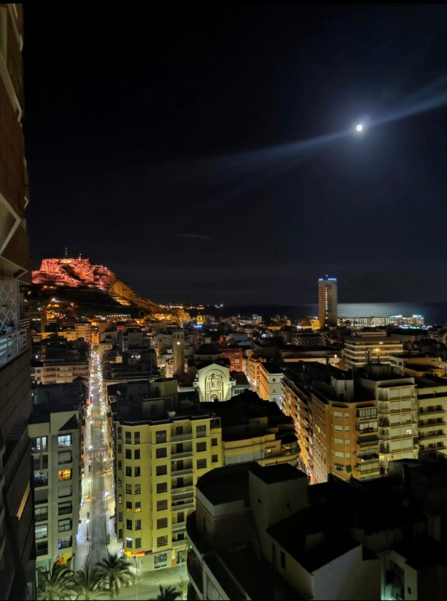 Apartamento with Jacuzzi & sea view - Housity