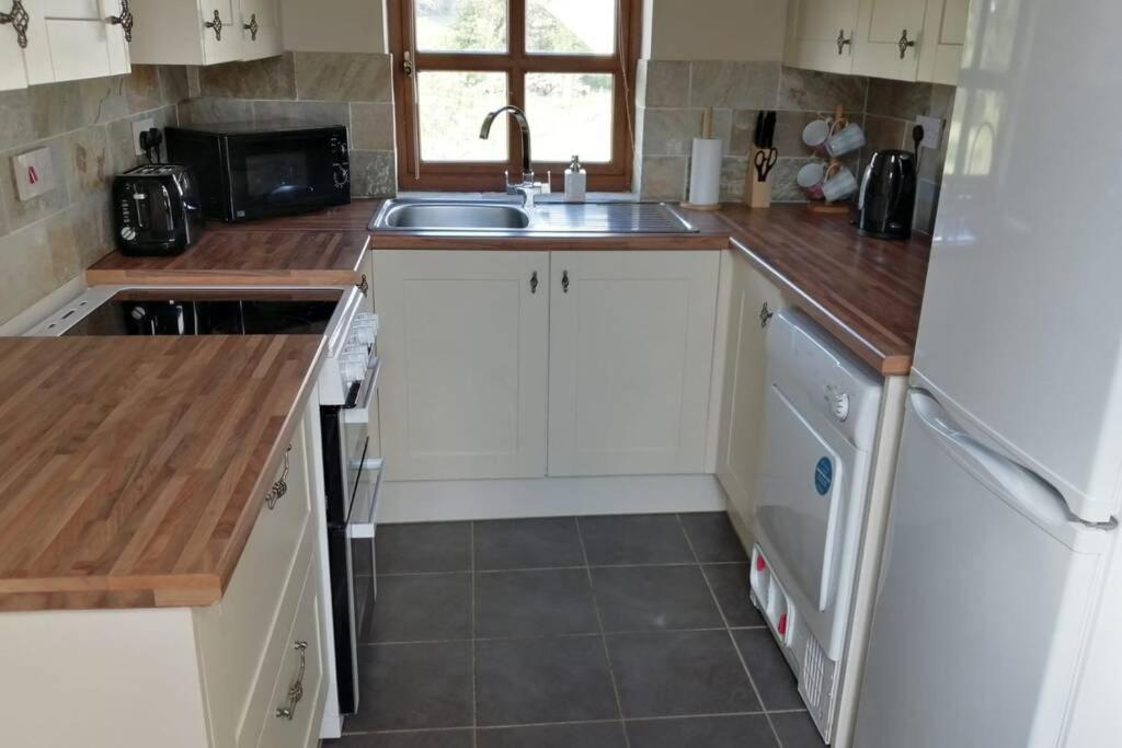 Suitetrails - South West Wales self catering farm stay!