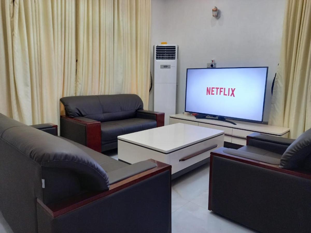 Tranquil 5 bedroom Detached Duplex, Osapa London, Lekki - Housity